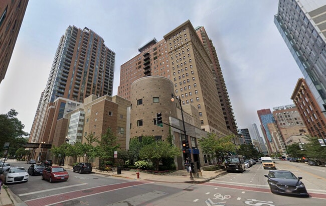 Primary Photo - 40 E 9th St