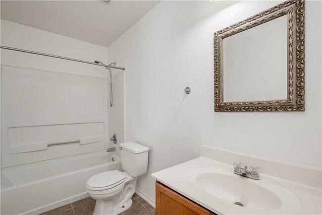 Building Photo - 13316 Thome Valley Dr