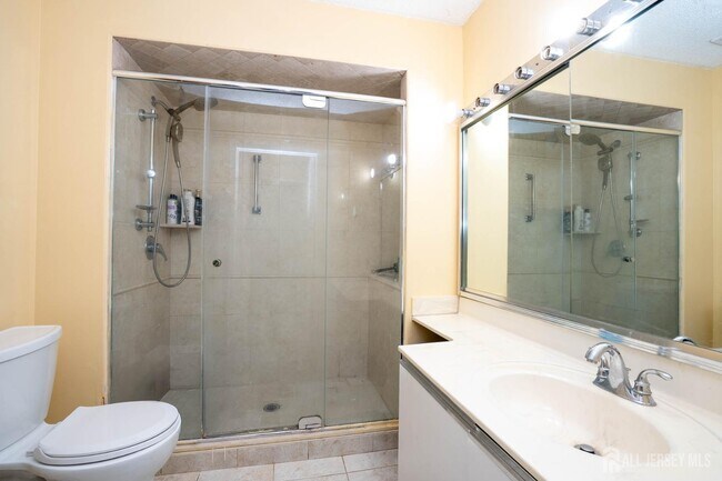 Building Photo - 58 Park Gate Dr