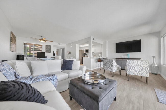 Building Photo - 78347 Terra Cotta Ct