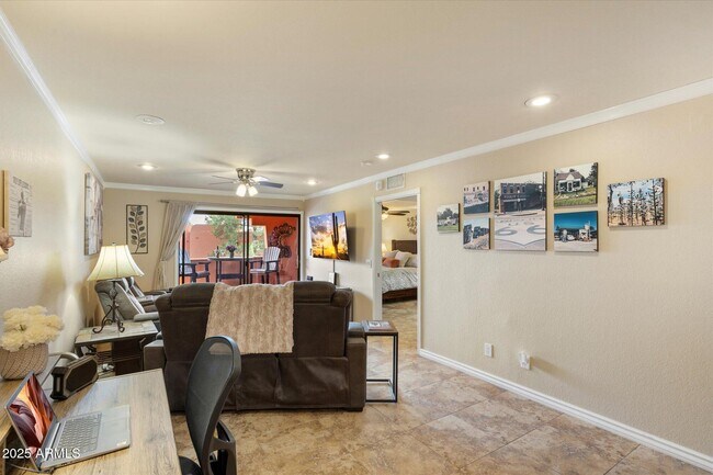 Building Photo - 4303 E Cactus Rd