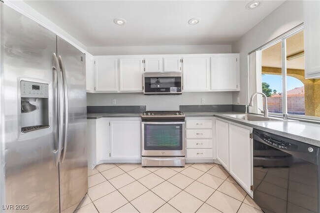 Building Photo - 4906 Rancho Verde Ct