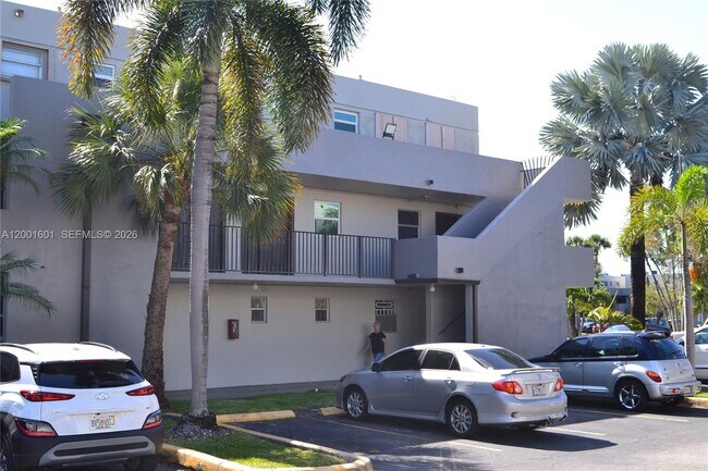 Building Photo - 220 NW 87th Ave