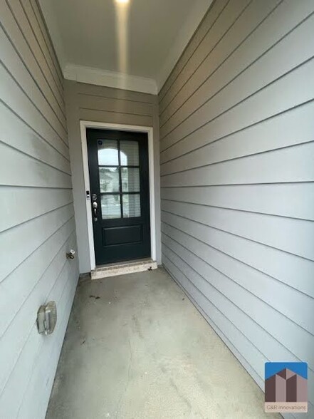 Building Photo - 3614 Silvery Way