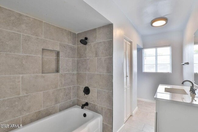 Building Photo - 345 W Windsor Ave