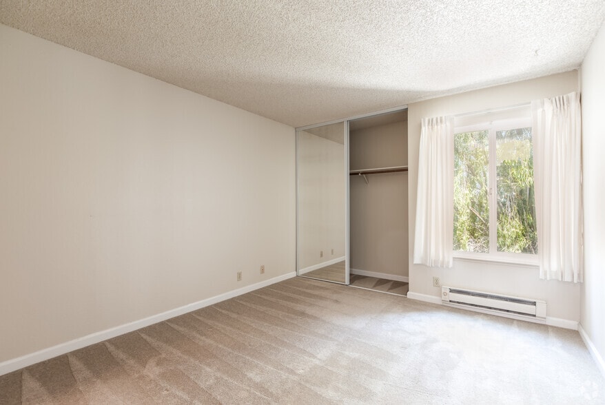 1BR, 1BA - 700SF - One Ten Remington Apartments