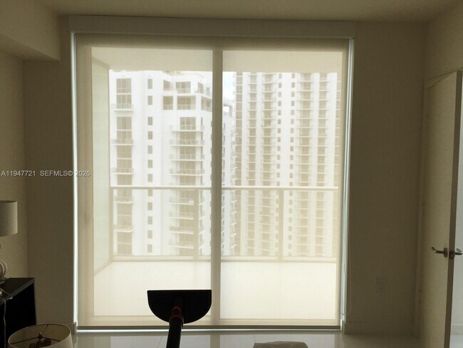 Building Photo - 1100 S Miami Ave