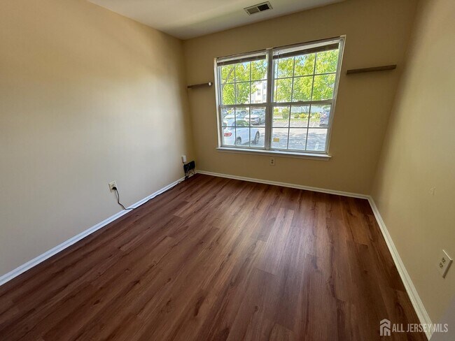 Building Photo - 1102 Stony Brook Way