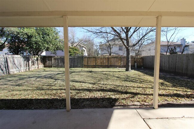 Building Photo - 15321 Ozone Pl