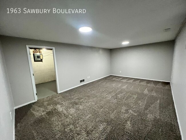 Building Photo - 1963 Sawbury Blvd