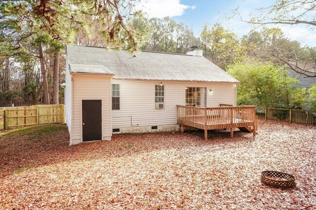 Building Photo - Gorgeous 3 Bedroom Home in Raleigh