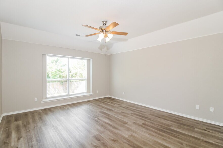 Building Photo - 3201 Anysa Ln