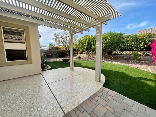 Building Photo - 78294 Bovee Cir