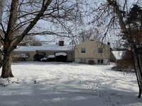 Building Photo - 32 Forest Rd