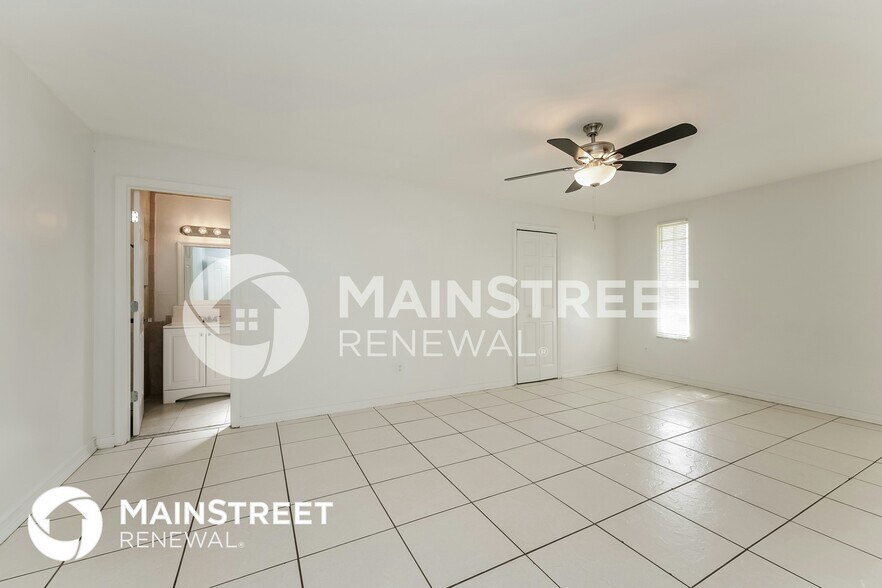 Building Photo - 4003 3rd St W