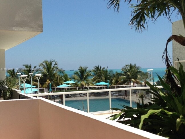 Building Photo - 100 Lincoln Rd