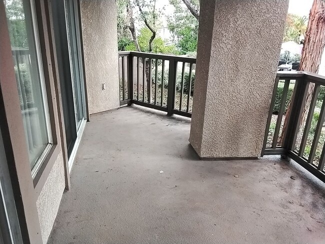 Building Photo - We know how important it is to come home to a relaxing and welcoming atmosphere! Beautiful 2 Bedr...