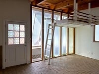 Building Photo - 317 Cornell Dr SE