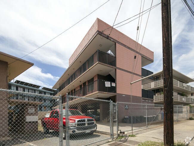 Building Photo - 94-122 Pupukahi St