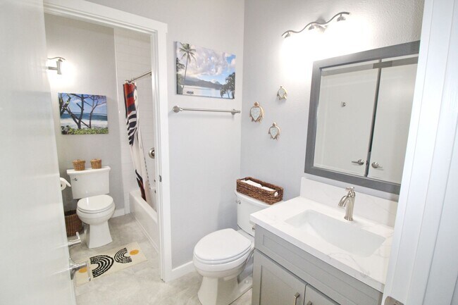 Building Photo - Newly Renovated from Floor to Ceiling and ...