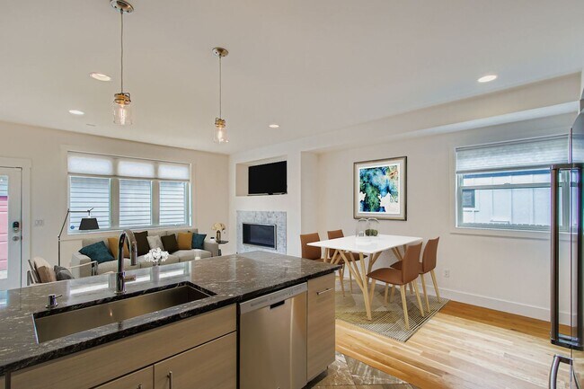 Building Photo - Edge Water Beauty- This is a Must See Home!