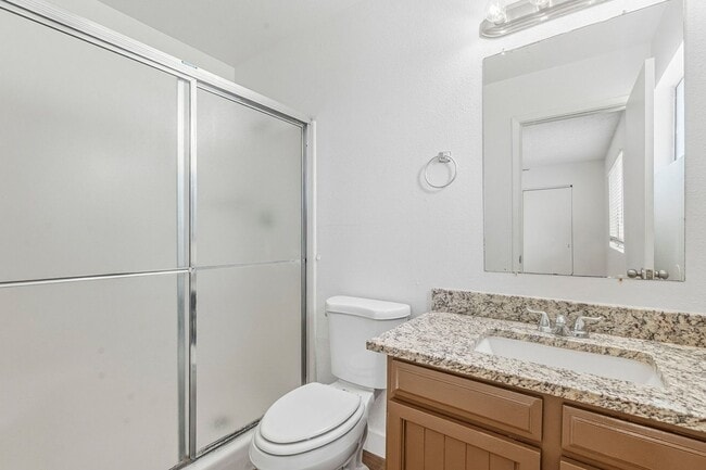 Building Photo - Wonderful East Valley Home! 4bedroom 1.5 B...