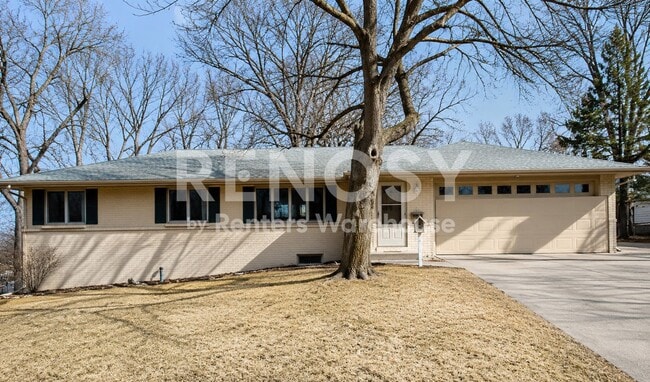 Building Photo - 3500 Yukon Ave N