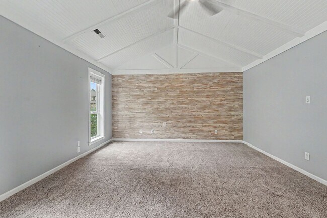 Building Photo - 1321 Chapman Hill Dr NW