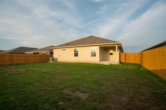 Building Photo - 708 Comal Run