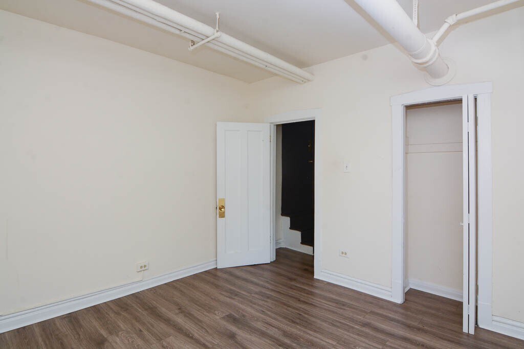 Building Photo - 1532 N Kedzie Ave