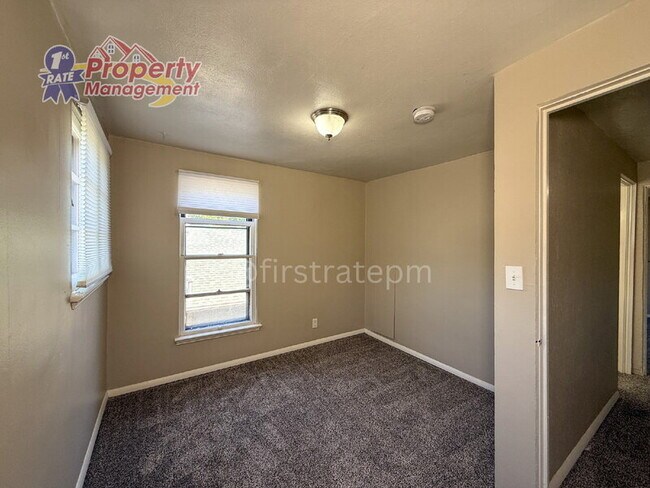 Building Photo - 1707 N 14th St