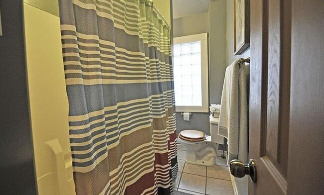 Bathroom - 1934 E Calvert St