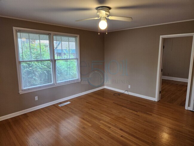 Building Photo - Forest Park School District!