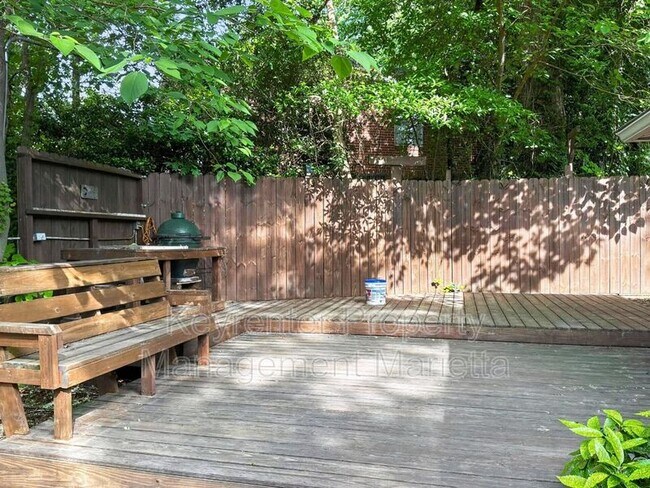 Building Photo - 2771 Stonecreek Rd