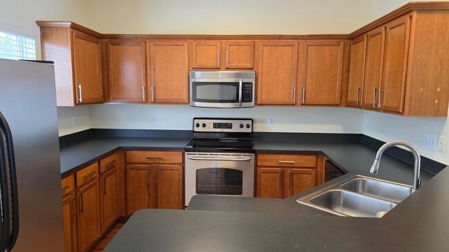 Building Photo - 1547 Cass Lake Rd