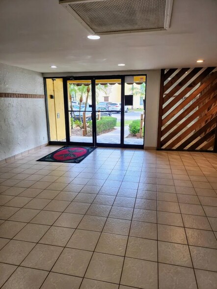 Building lobby - 450 NW 20th St