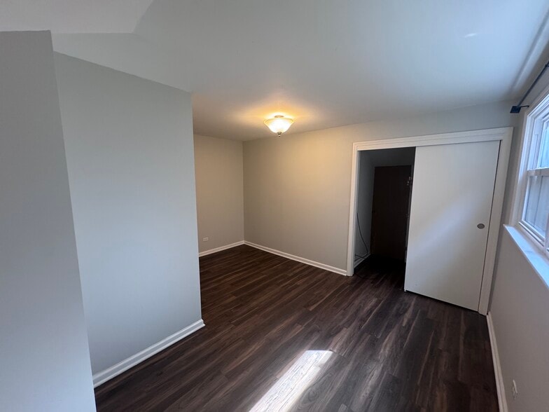 Building Photo - 5448 W Agatite Ave