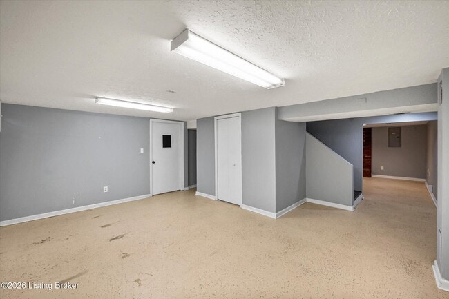 Building Photo - 9903 Welshpool Ct