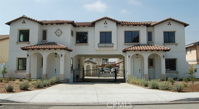 Primary Photo - 425 W Duarte Rd