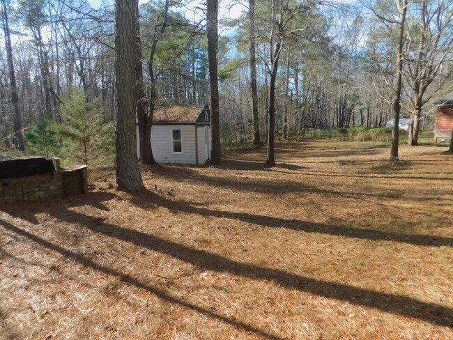 Building Photo - Charming 3br/2.5ba in Wake Forest! Garage, private. Available Now!