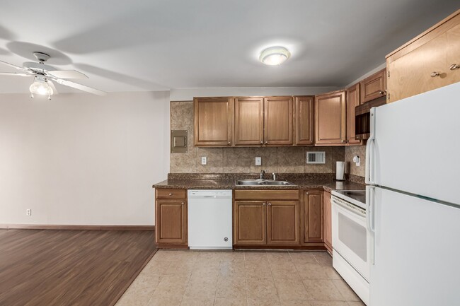 Building Photo - Wonderful One bed / One bath for rent in a...