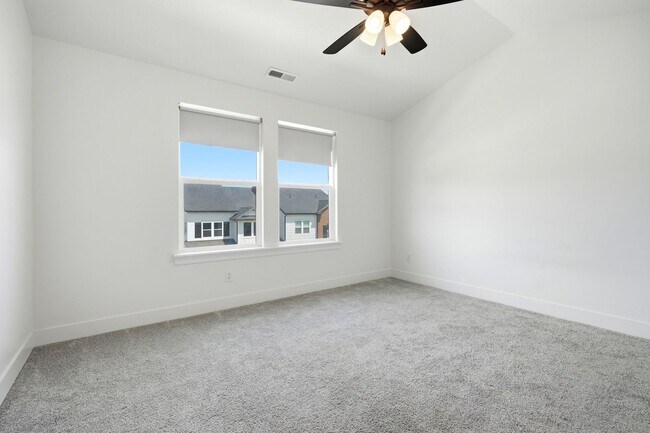 Building Photo - 1627 W Talus Rdg Dr