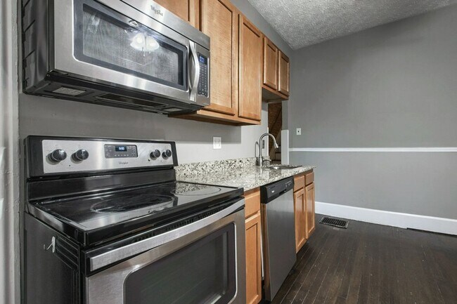 Building Photo - 226-228-228 Wilber Ave