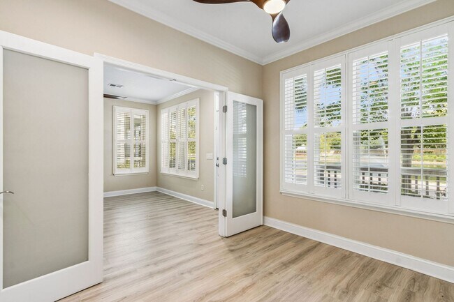 Building Photo - Coastal Luxury Townhome in Gated Amelia Island Community with Elevator & Garage