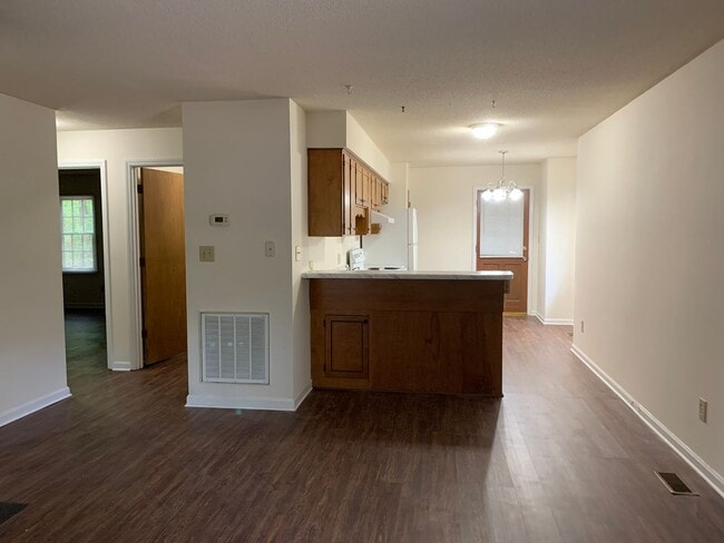 Building Photo - 2401 Sawmill Rd