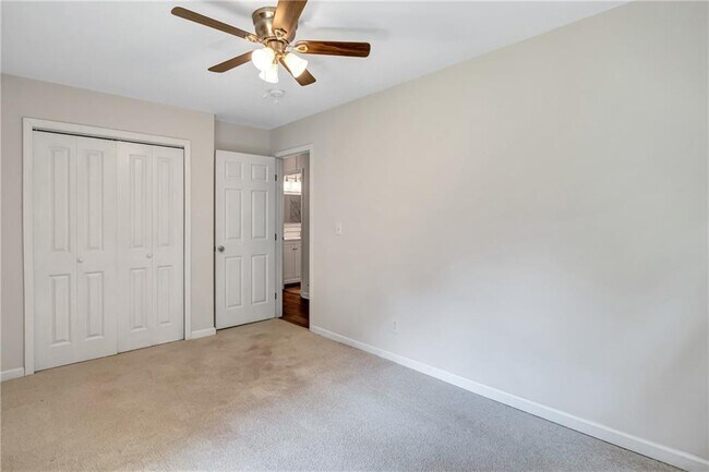Building Photo - 5772 Lilburn Stone Mountain Rd