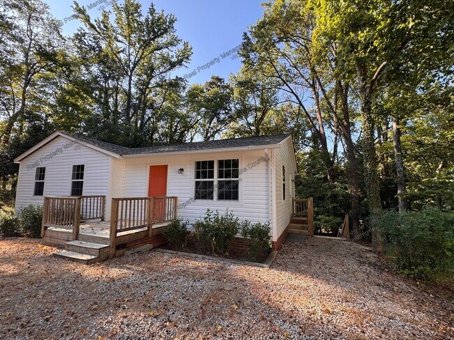 Building Photo - 612 Essington Pl