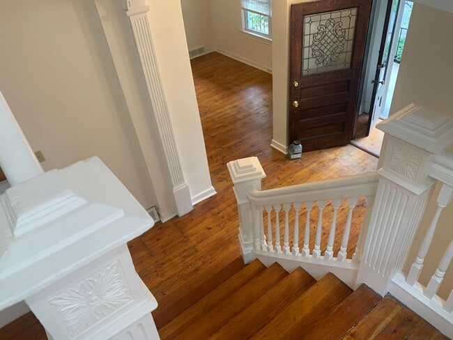 Building Photo - Incredible Shadyside Home!