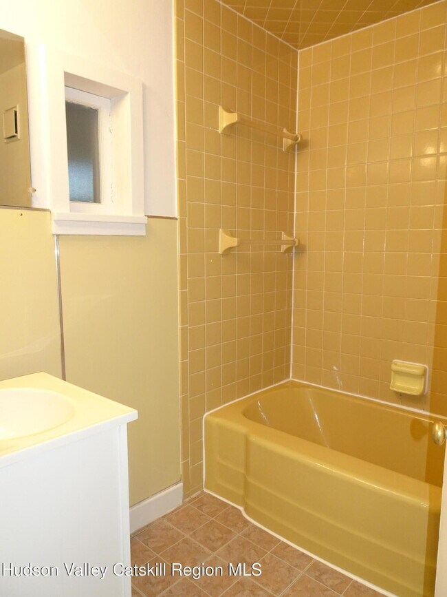 Building Photo - 549 NY-23B