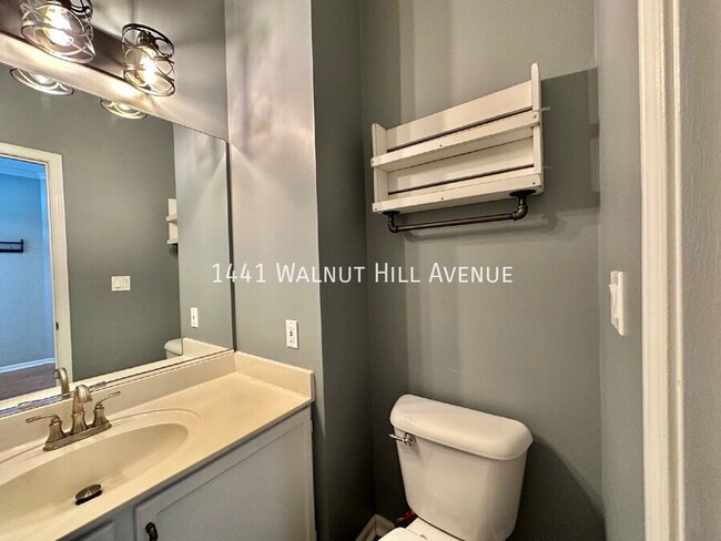 Building Photo - 1441 Walnut Hill Ave